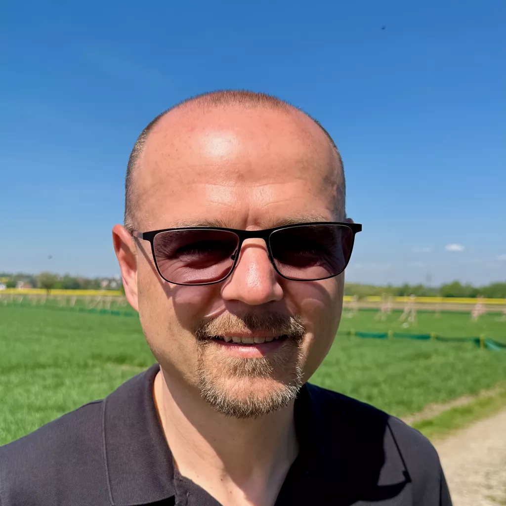 Portraitaufnahme von Tobias Schwarz, 2. Vorstandsmitglied